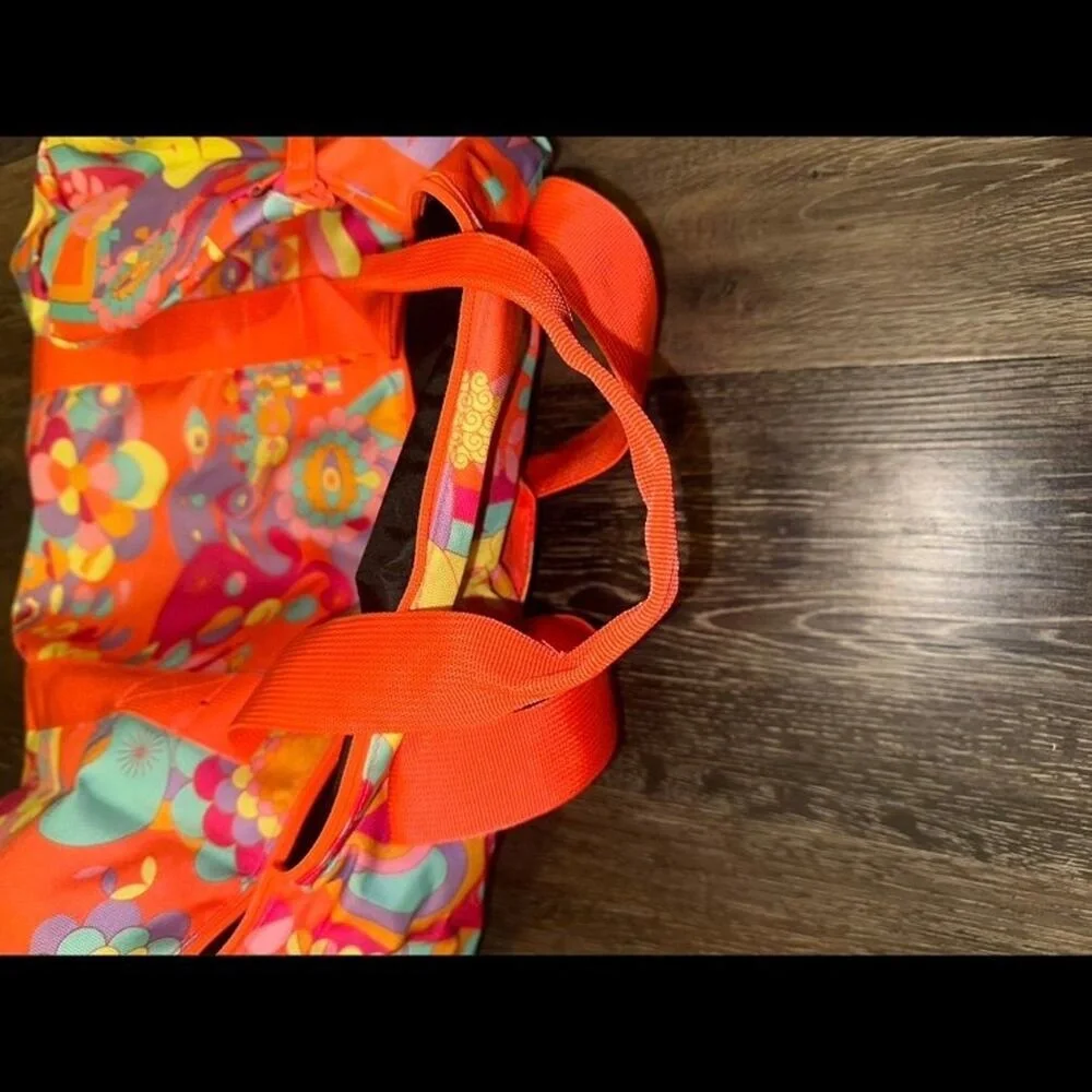 amika duffle gym